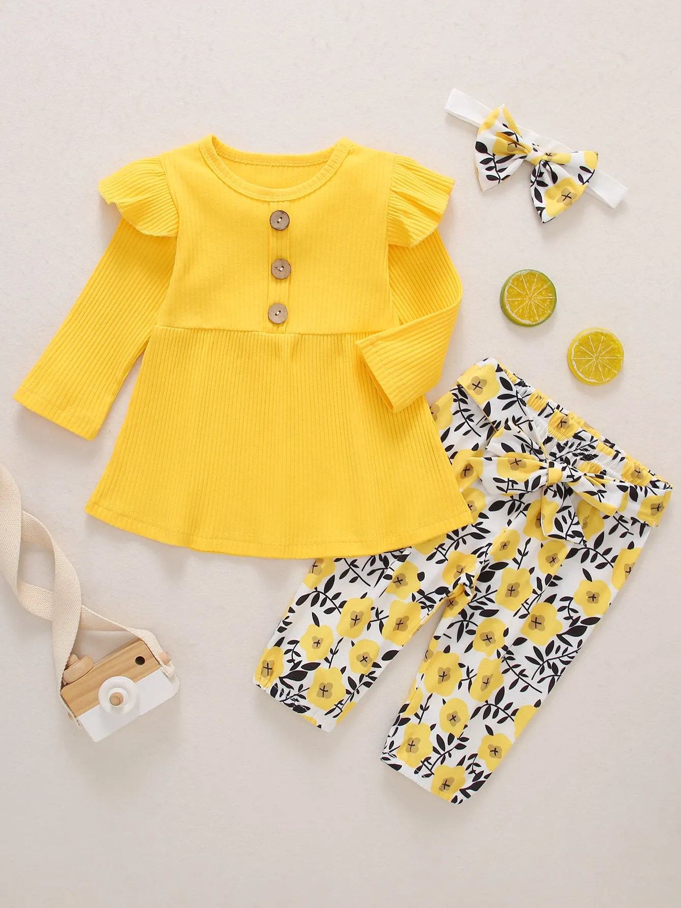 Three-piece Baby Romper With Small Flying Sleeves